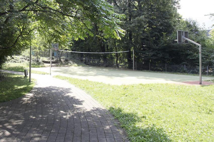 Jugendherberge Freiburg Bagian luar foto